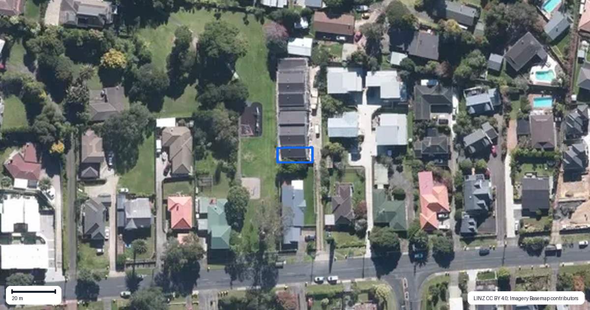 Property context map for 1/30A Tirimoana Road, Te Atatu South, Auckland