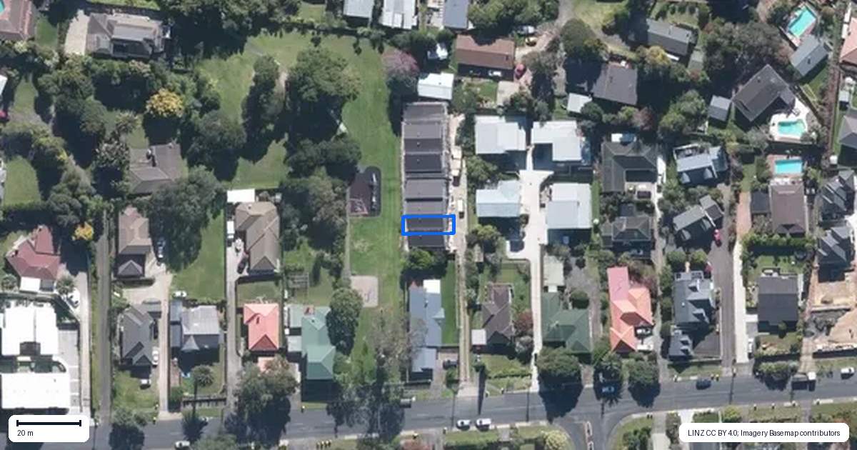 Property context map for 2/30A Tirimoana Road, Te Atatu South, Auckland