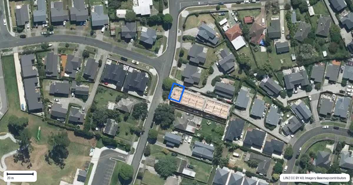 Property context map for 1/80 Castledine Crescent, Glen Innes, Auckland