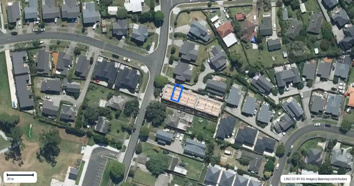 Property context map for 2/80 Castledine Crescent, Glen Innes, Auckland