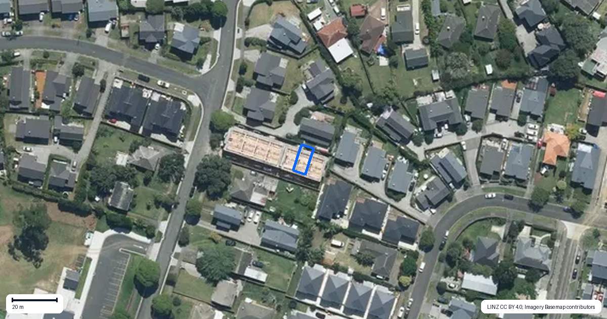 Property context map for 6/80 Castledine Crescent, Glen Innes, Auckland