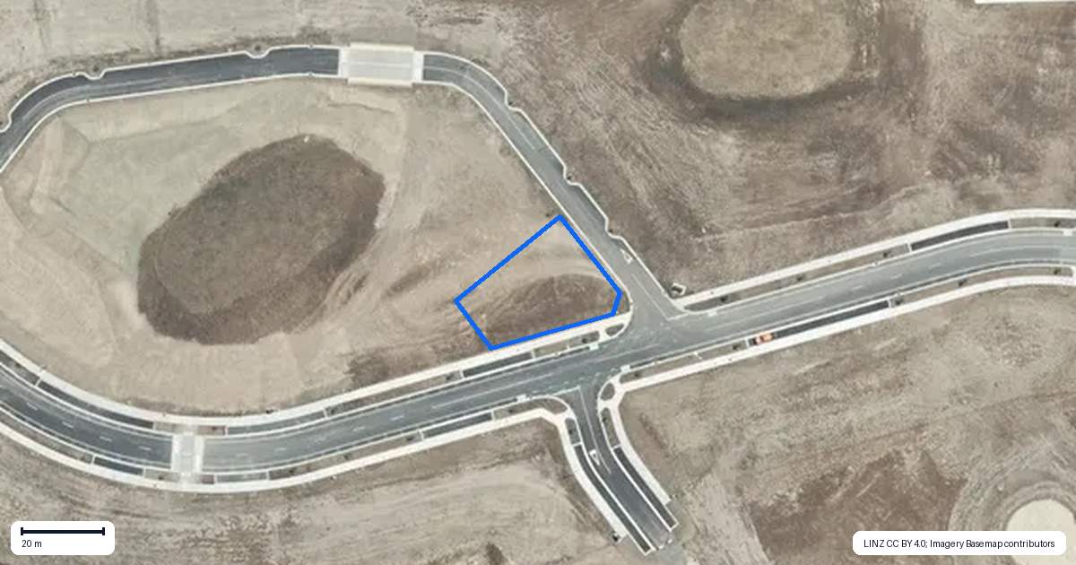 Property context map for 40 Mission Hills Drive, Poraiti, Napier