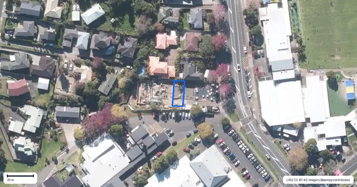Property context map for 4/17 Sandspit Road, Cockle Bay, Auckland