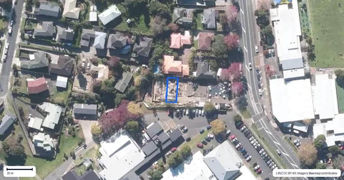 Property context map for 6/17 Sandspit Road, Cockle Bay, Auckland