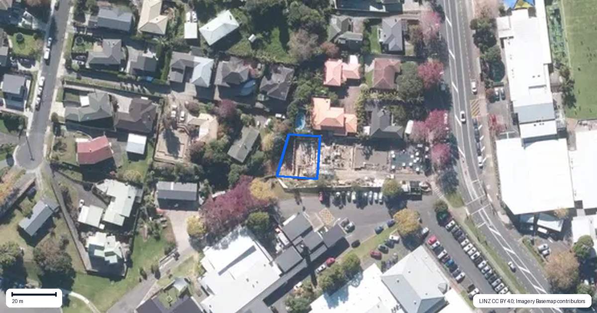 Property context map for 7/17 Sandspit Road, Cockle Bay, Auckland