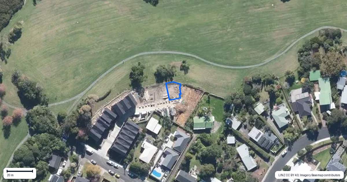 Property context map for 9/51 Taipari Road, Te Atatu Peninsula, Auckland