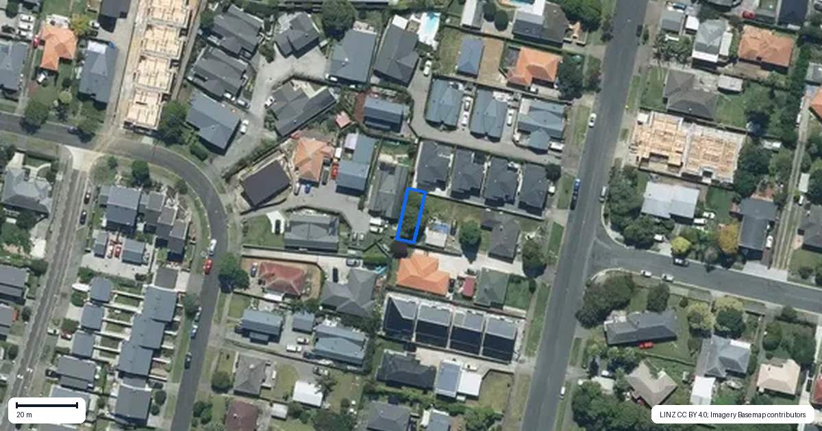 Property context map for 7/15 Line Road, Glen Innes, Auckland