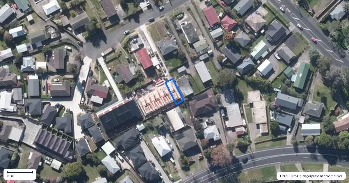 Property context map for 1/14 Sabot Place, Massey, Auckland