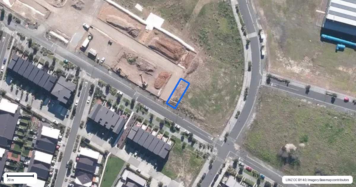 Property context map for 28 Waka Moana Drive, Hobsonville, Auckland