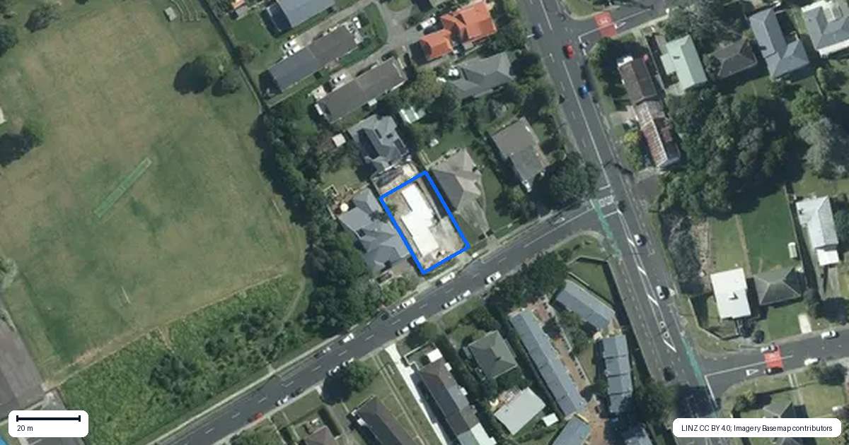 Property context map for 6 Roberts Avenue, Belmont, Auckland
