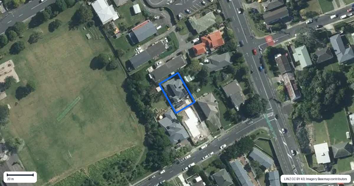 Property context map for 6A Roberts Avenue, Belmont, Auckland
