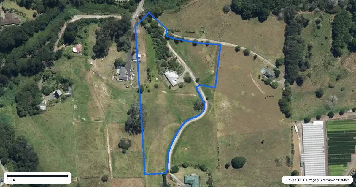 Property context map for 14 Mudgeways Road, Massey, Auckland