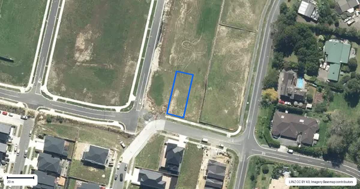 Property context map for 60 Tinaku Road, Flat Bush, Auckland