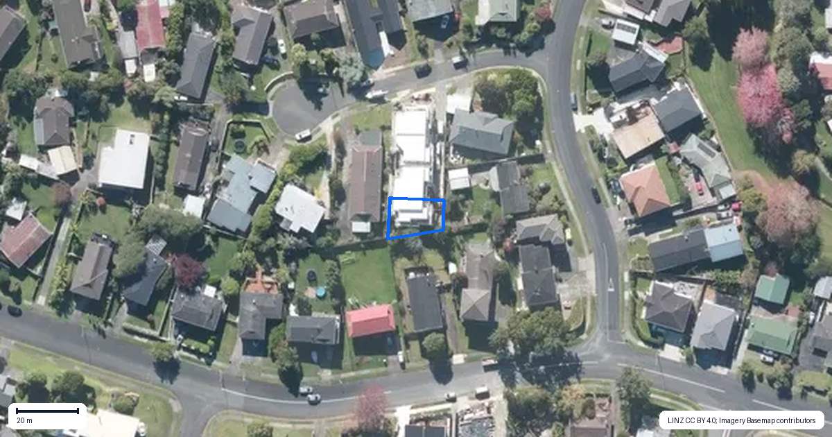 Property context map for 4D Towra Place, Botany Downs, Auckland