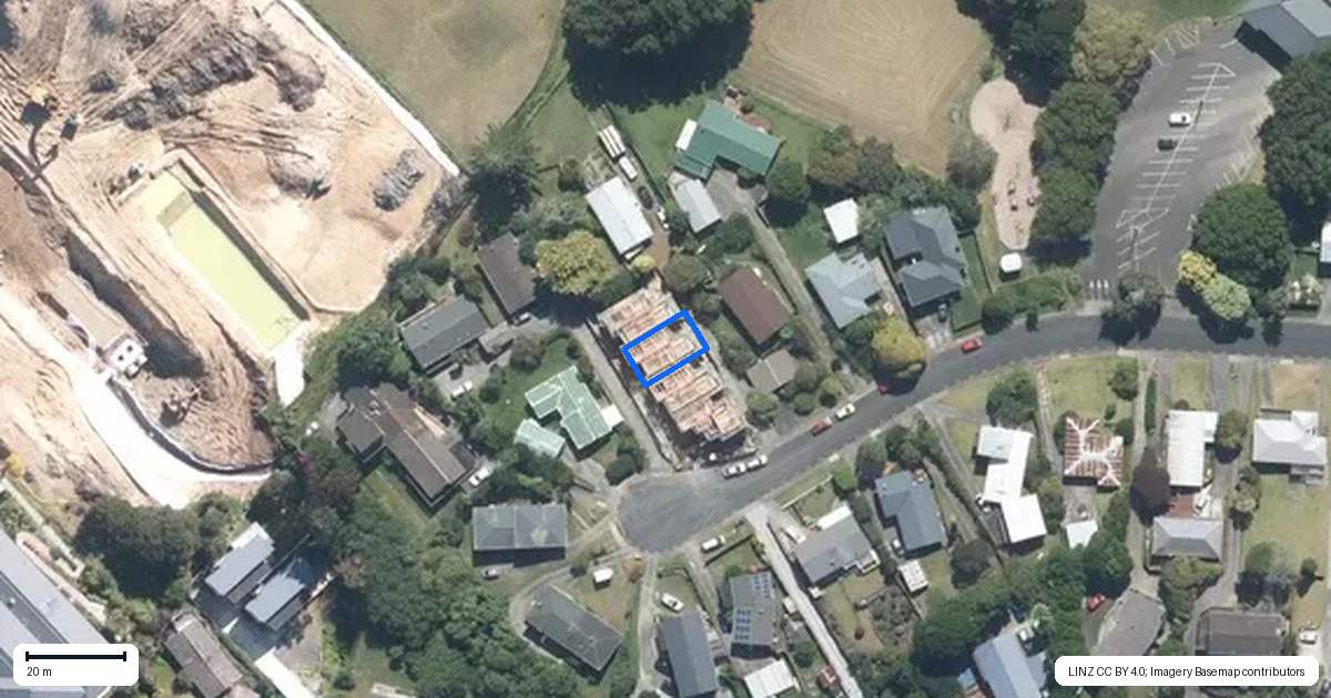 Property context map for 15C Segedin Place, Glenfield, Auckland