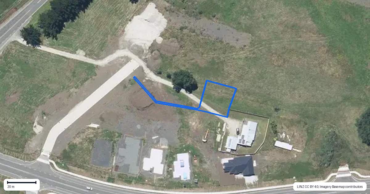 Property context map for 16 Kowhiti Drive, Castlecliff, Whanganui