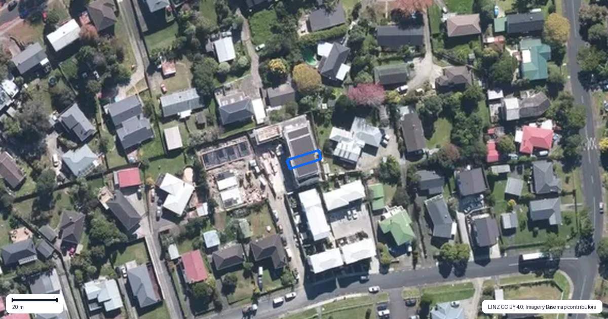 Property context map for 3/38 Kaikoura Street, Henderson, Auckland