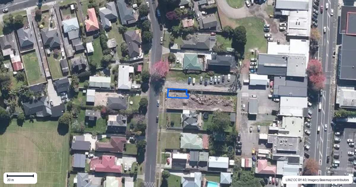 Property context map for 2/21 Peachgrove Road, Te Atatu Peninsula, Auckland