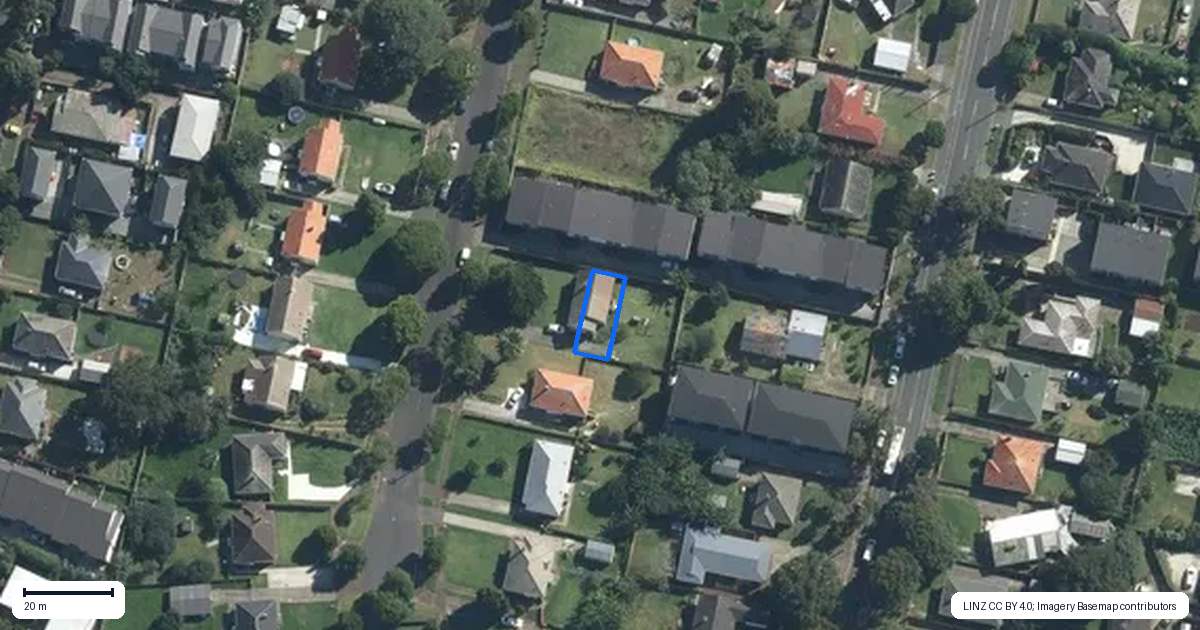 Property context map for 10D Bagnall Avenue, Point England, Auckland