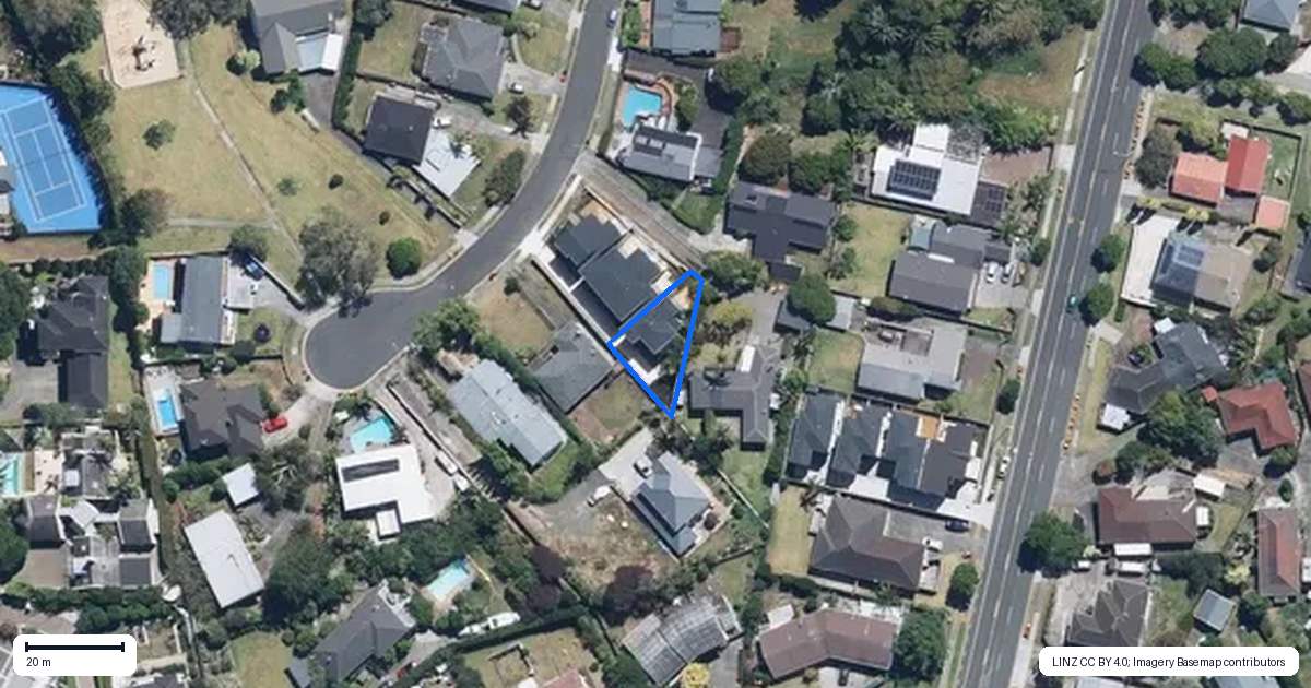 Property context map for 16D Blue Gum Rise, Sunnyhills, Auckland