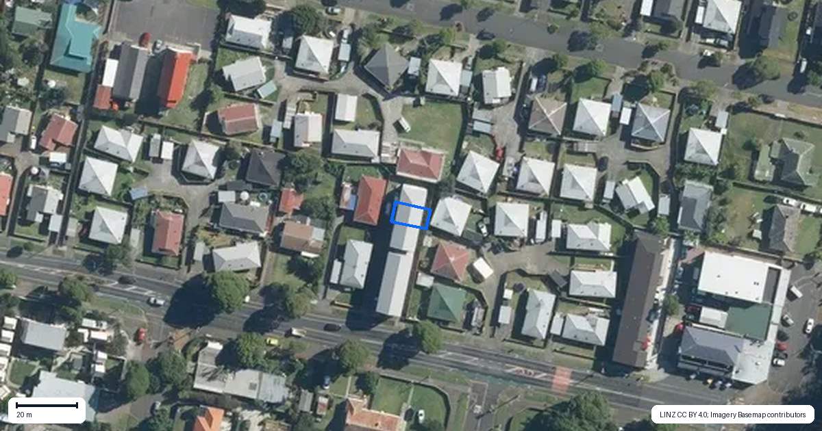 Property context map for 90E Point England Road, Point England, Auckland