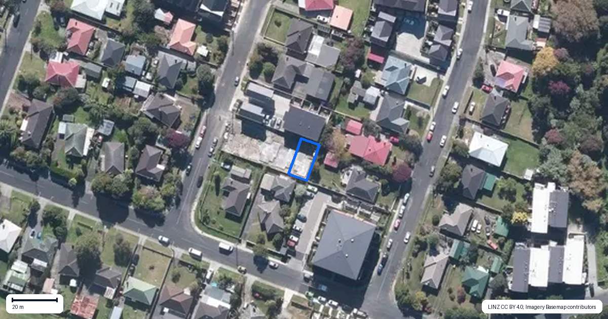 Property context map for 14E Serjeant Street, Henderson, Auckland