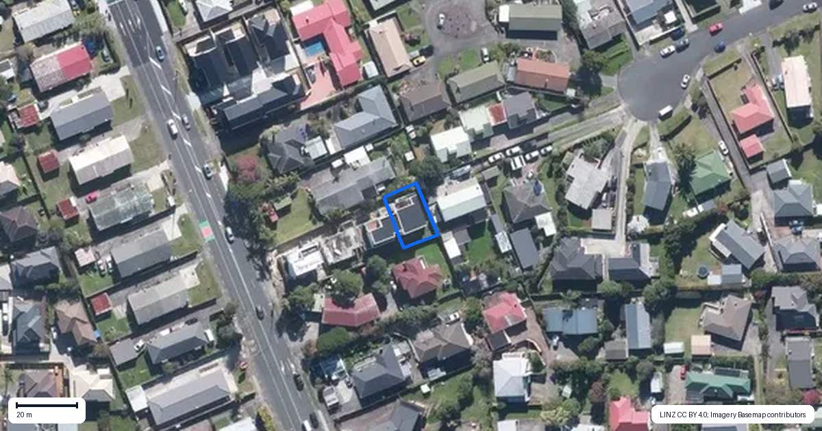 Property context map for 127D Te Atatu Road, Te Atatu South, Auckland