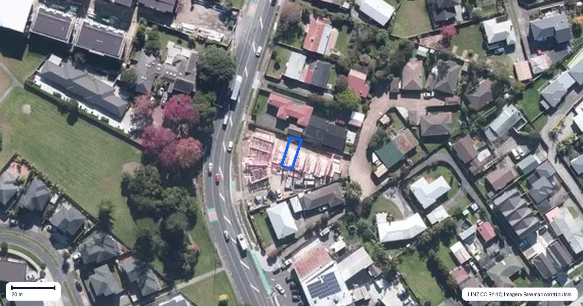 Property context map for 6/155 Te Atatu Road, Te Atatu South, Auckland
