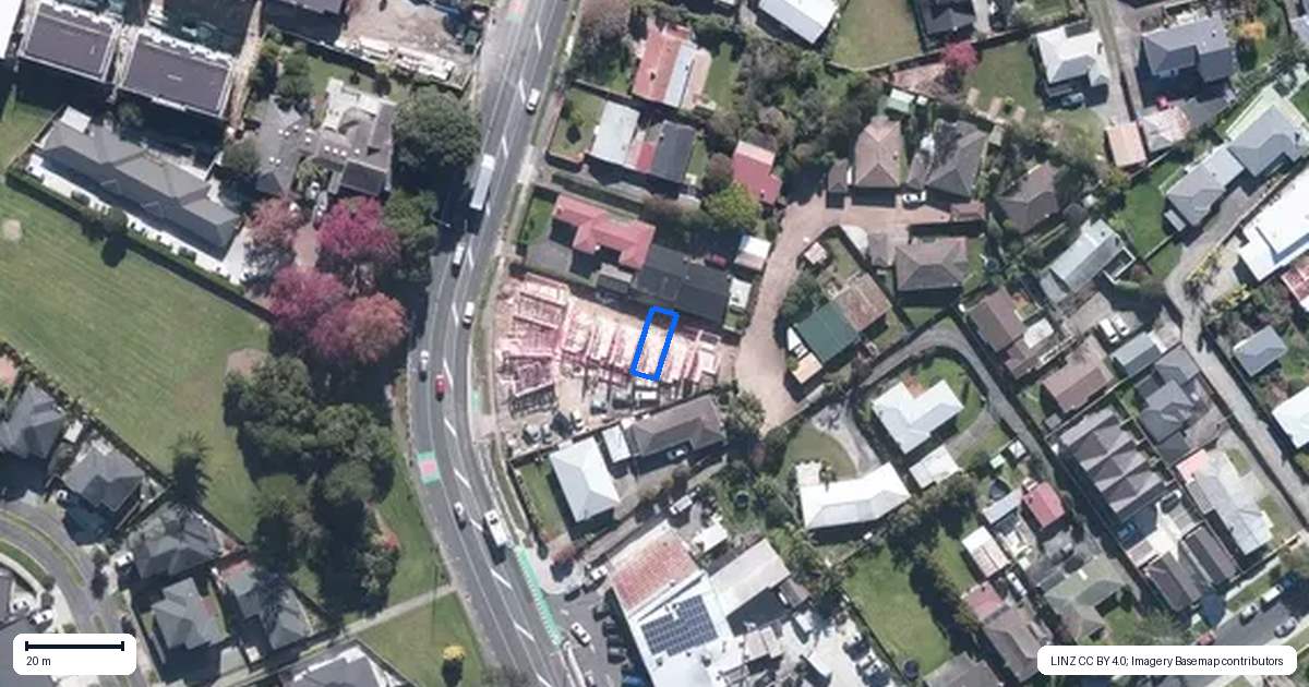 Property context map for 8/155 Te Atatu Road, Te Atatu South, Auckland