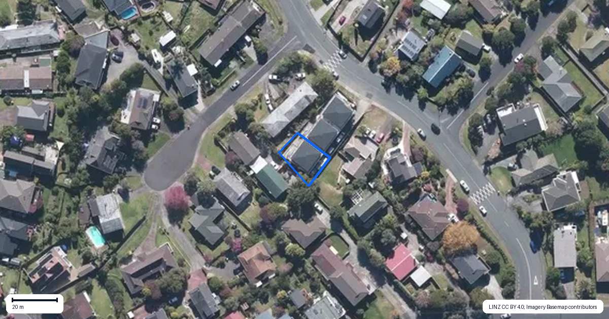 Property context map for 9B Widmore Drive, Massey, Auckland