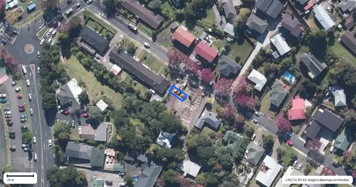 Property context map for 3A Takapu Street, Henderson, Auckland
