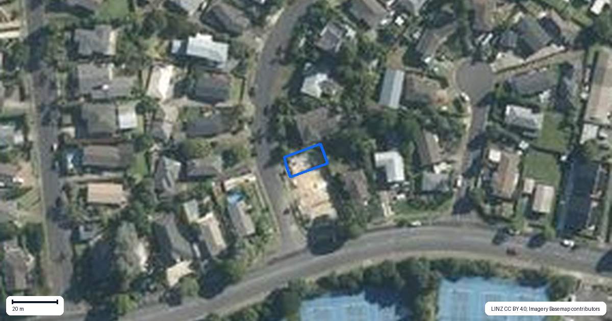 Property context map for 18 Tisdall Crescent, St Johns, Auckland