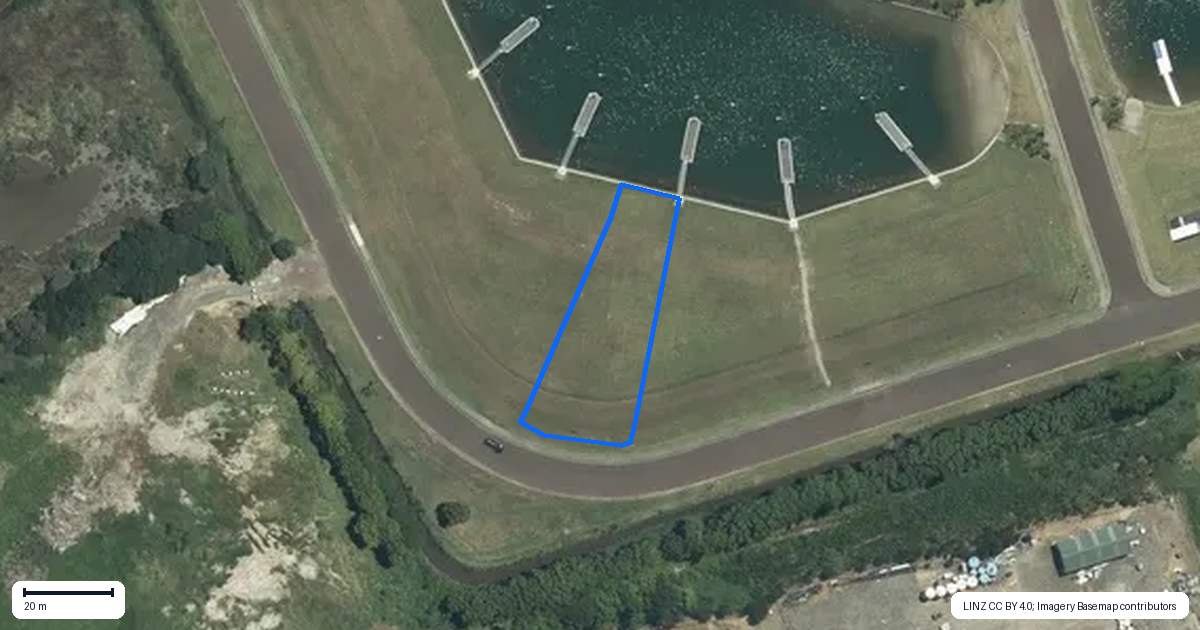 Property context map for 214 Waterways Parade, Pauanui