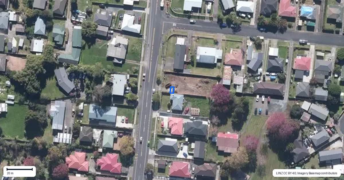 Property context map for 107D Rathgar Road, Henderson, Auckland