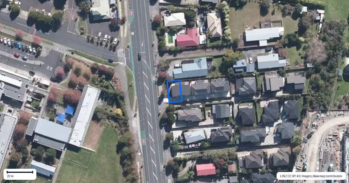 Property context map for 1/311 Albany Highway, Rosedale, Auckland