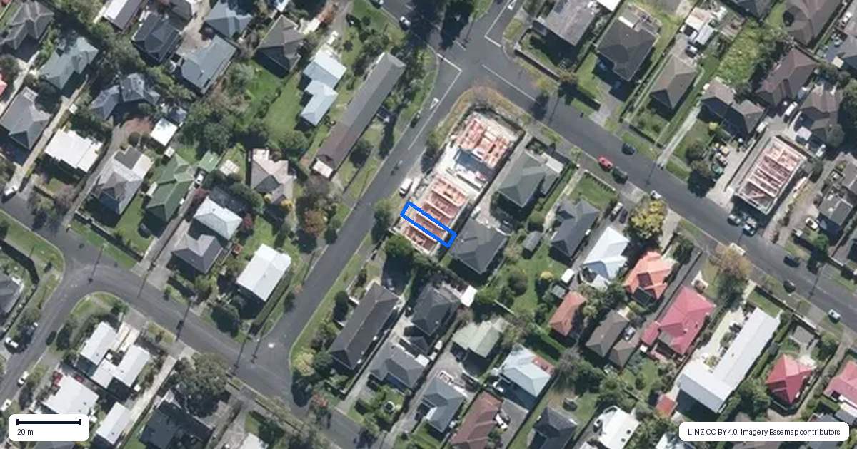 Property context map for 16 Middlesex Road, Waterview, Auckland
