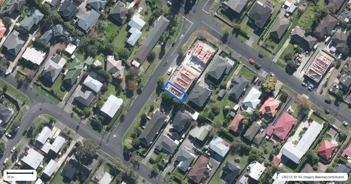 Property context map for 18 Middlesex Road, Waterview, Auckland