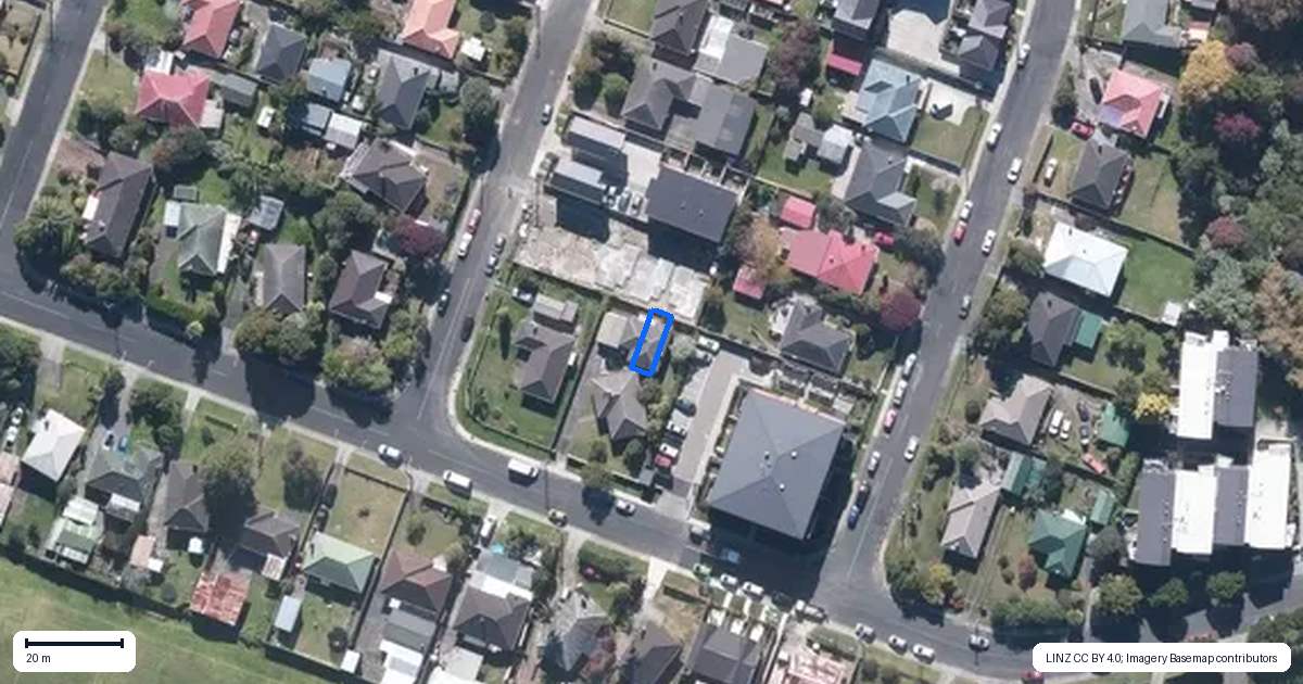 Property context map for 4/45 Smythe Road, Henderson, Auckland
