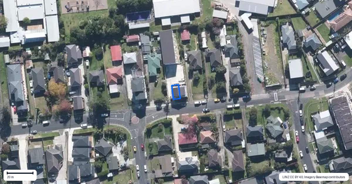 Property context map for 2/15 Toru Street, Te Atatu Peninsula, Auckland