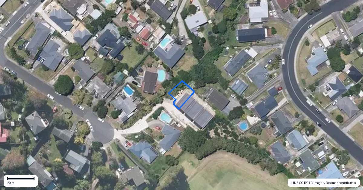 Property context map for 1/14 Freyberg Place, Howick, Auckland