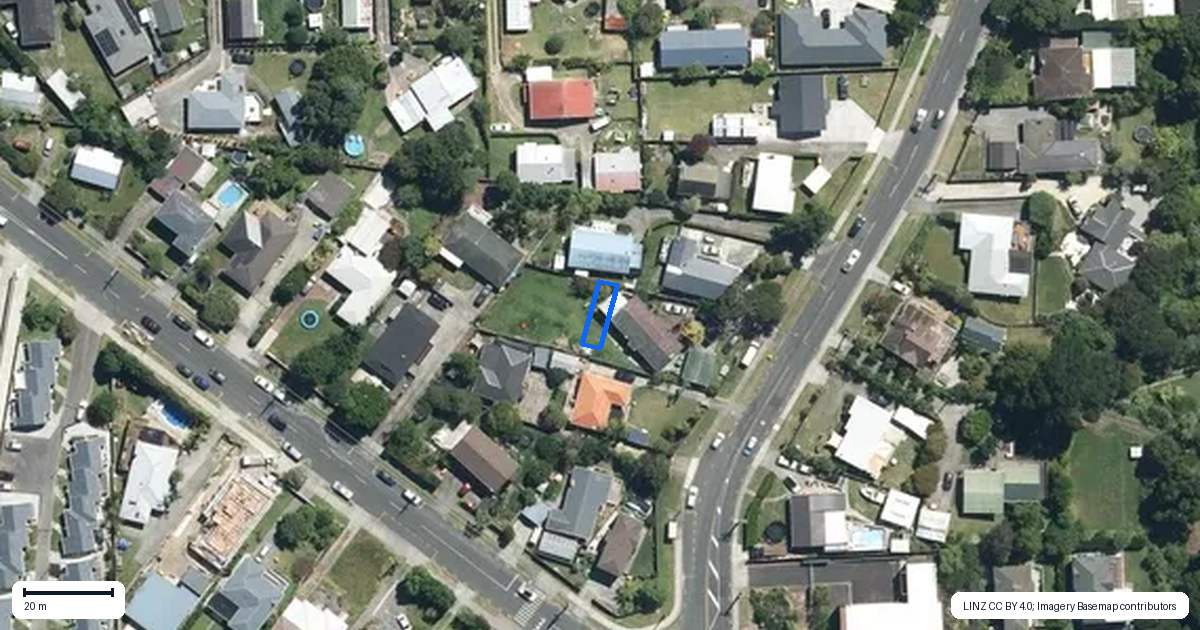 Property context map for 4/97 Atkinson Road, Titirangi, Auckland