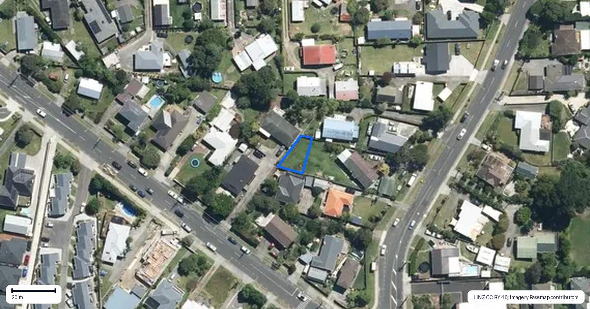 Property context map for 8/97 Atkinson Road, Titirangi, Auckland
