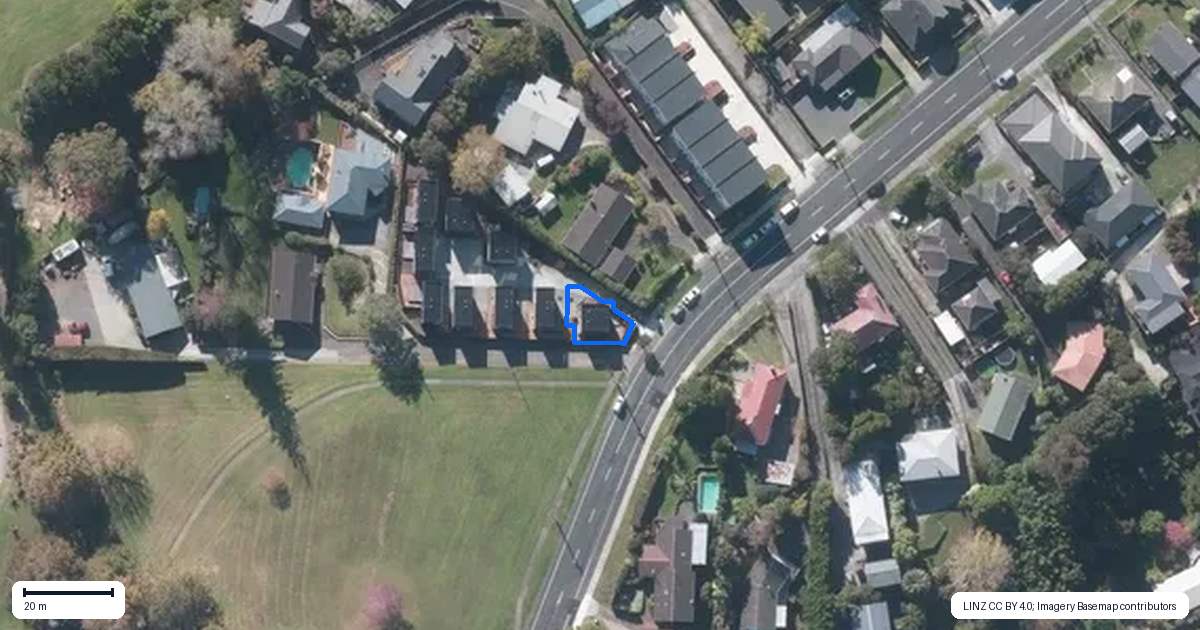 Property context map for 1/10 Hutchinsons Road, Bucklands Beach, Auckland