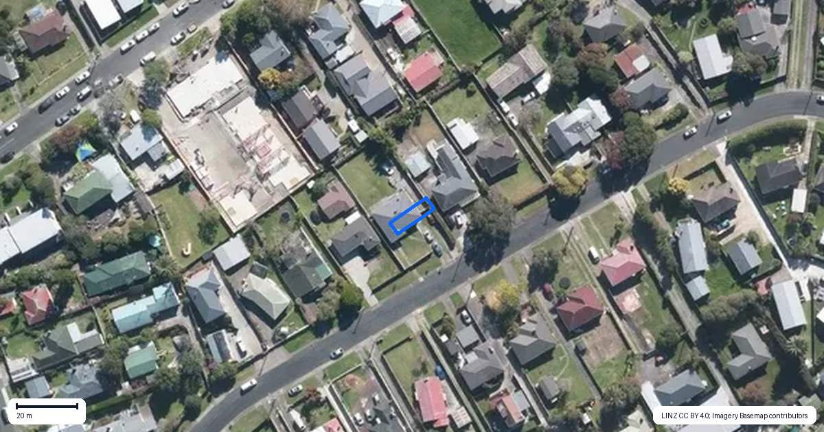 Property context map for 3/10 Fairclough Road, Beach Haven, Auckland