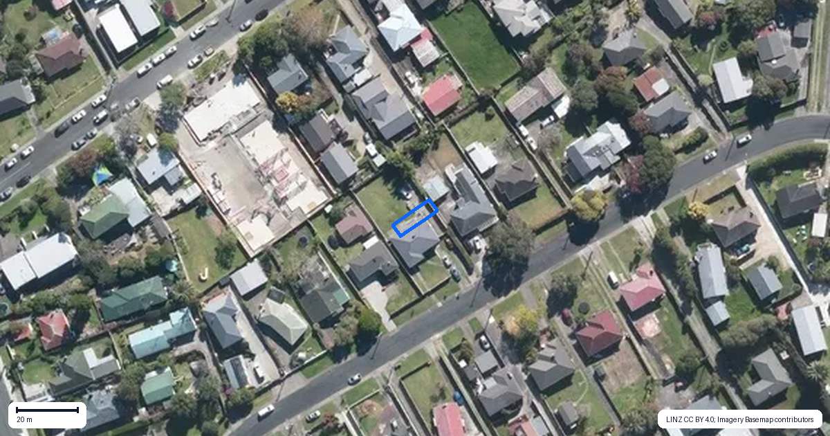 Property context map for 5/10 Fairclough Road, Beach Haven, Auckland
