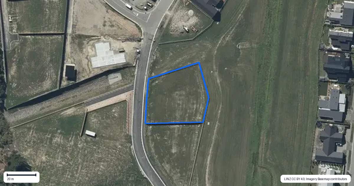 Property context map for 33 Emeline Chapman Drive, Cracroft, Christchurch