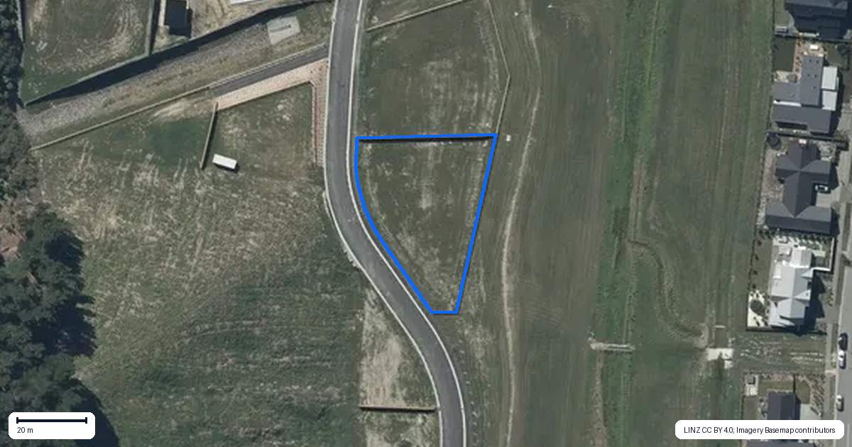Property context map for 35 Emeline Chapman Drive, Cracroft, Christchurch