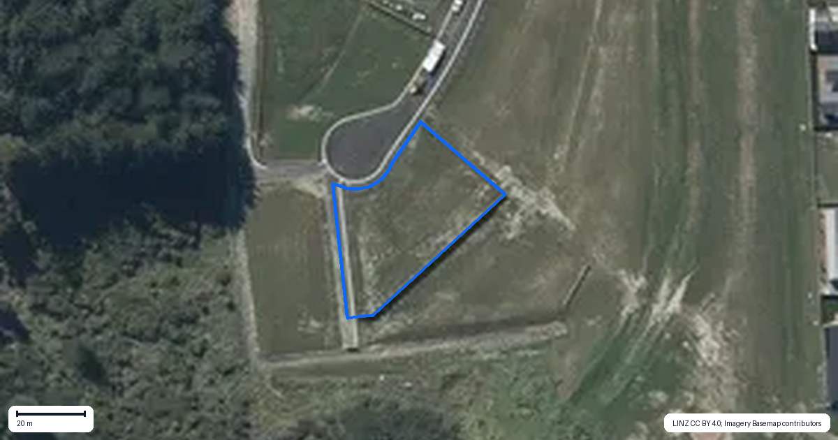 Property context map for 37 Emeline Chapman Drive, Cracroft, Christchurch