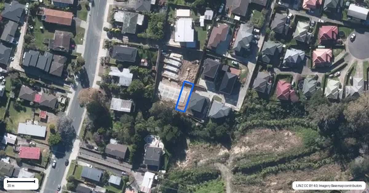 Property context map for 9/16 Reynella Drive, Massey, Auckland