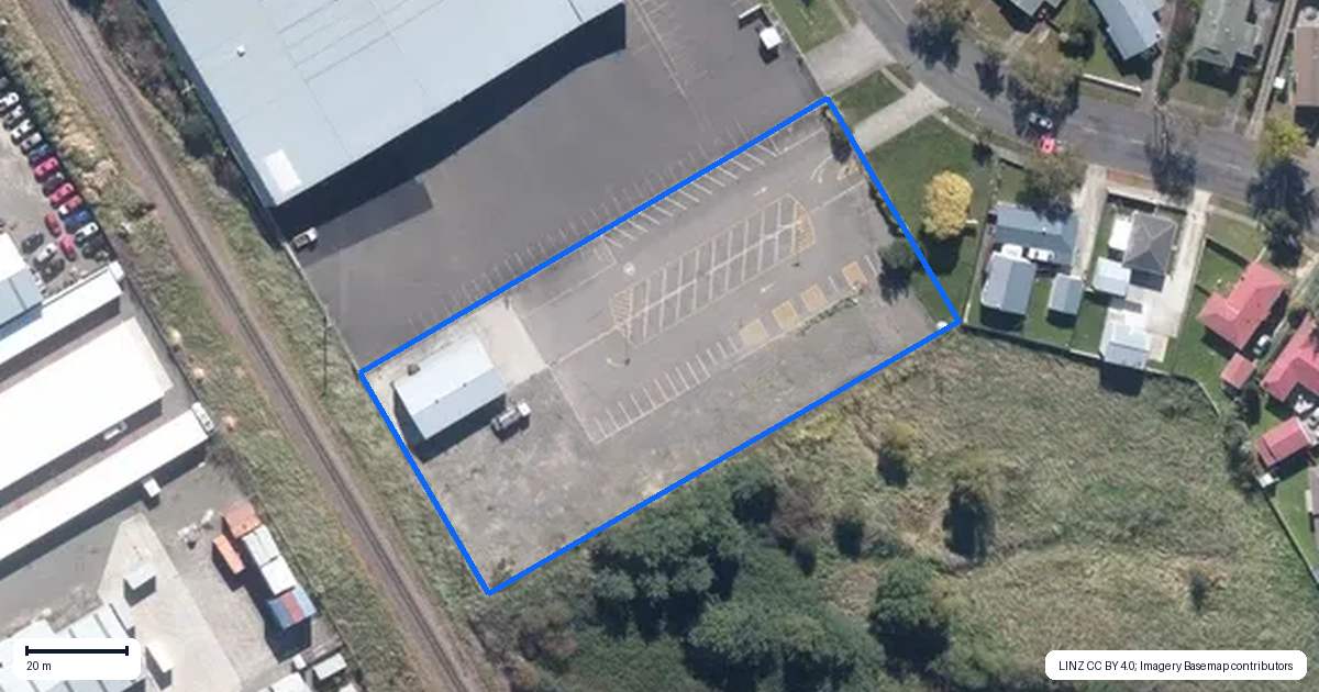 Property context map for 22 Kaimanawa Street, Kelvin Grove, Palmerston North
